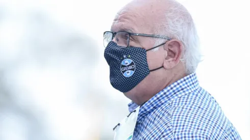 Romildo Bolzan, presidente do Grêmio (Foto: Fernando Alves/AGIF)