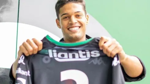 Jogador canhoto de 20 anos, fez suas estreia mais de três meses após contratação | Crédito: Reprodução Cercle Brugge