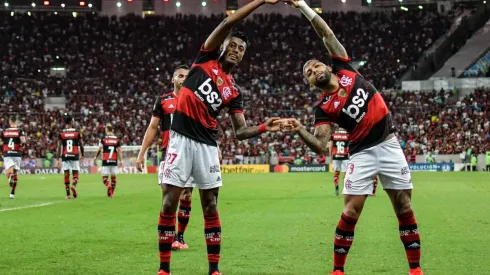 43 % das assistencias feitas por Gabigol foram direcionadas a Bruno Henrique | Crédito: Thiago Ribeiro/AGIF