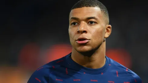 Gnabry diz que Dembelé, do Barcelona, é melhor do que Mbappé