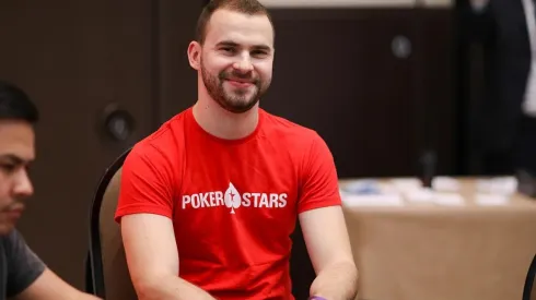 Renan Bruschi já tinha ganho um bracelete no online (Foto: Carlos Monti/BSOP)