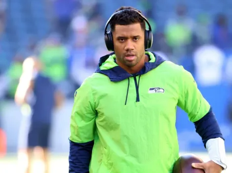Vai voltar? Russell Wilson tem pino removido e pode voltar em breve