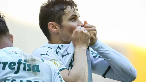 Foto: Pedro H. Tesch/AGIF - Veiga é um dos principais jogadores do Verdão em 2021