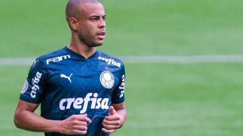 Mayke está próximo de retornar de lesão (Foto: Marcello Zambrana/AGIF)