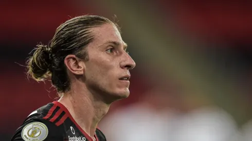 Foto: Thiago Ribeiro/AGIF - Filipe Luís é titular absoluto no Mengão