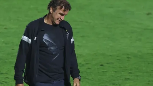 Foto: Marcello Zambrana/AGIF - Cuca já prepara a equipe para enfrentar o Grêmio