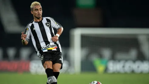 Rafael foi cobrado por torcedores nas redes sociais (Foto: Jorge Rodrigues/AGIF)