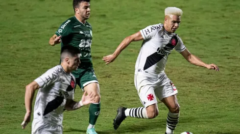 No confronto do primeiro turno, Vasco venceu o Guarani por 4 a 1 (Foto: Jorge Rodrigues/AGIF)