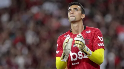 Foto: Bruno Baketa/AGIF - Goleiro César não deve ficar no Flamengo e abre caminho para o Cruzeiro de Luxemburgo