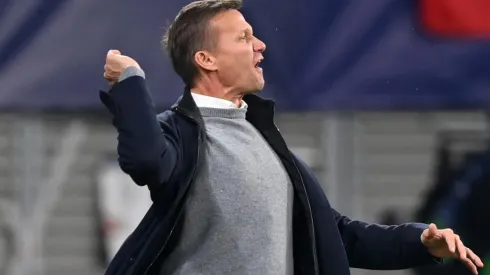 Jesse Marsch ficou irritado com o árbitro na partida entre PSG e RB Leipzig (Getty Images)