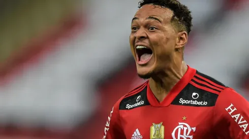 Foto: Thiago Ribeiro/AGIF – Muniz e Yuri Cesar zoaram vascaínos após goleada do Mengão no Carioca Sub-15