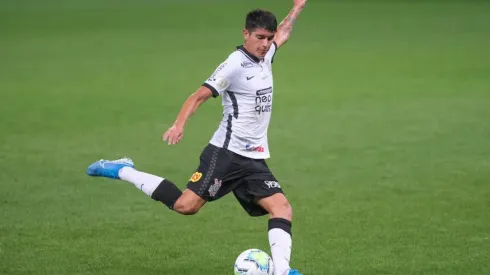 Araos, jogador do Corinthians (Foto: Marcello Zambrana/AGIF)