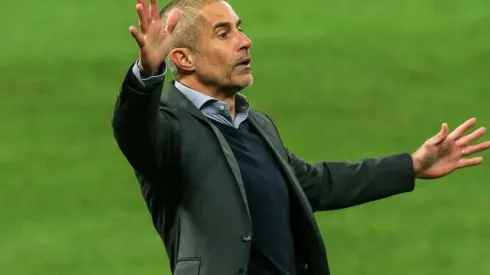 Sylvinho, treinador do Corinthians (Foto: Getty Images)