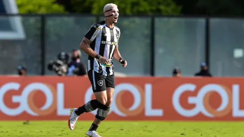 Navarro comemora liderança, pensa em ser campeão, mas não fala sobre permanência (Foto: Thiago Ribeiro/AGIF)