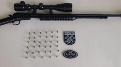 Arma que foi apreendida pela policia | Crédito: Reprodução
