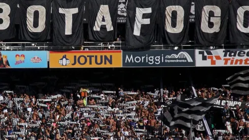 Torcida vem correspondendo a boa fase do Glorioso | Crédito: Vítor Silva/ BFR