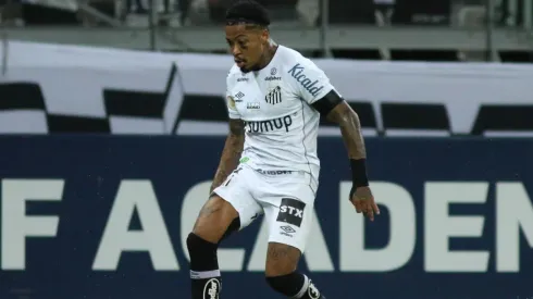 Marinho durante partida contra o Atlético-MG (Fernando Moreno/AGIF)