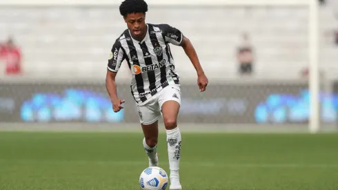 Keno adotou postura "pés no chão" e não falou sobre título, mas exaltou equipe do Galo (Foto: Pedro Souza / Atlético)