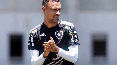 Foto: Vitor Silva/Botafogo - Gilvan atuou em grande parte da Série B e tem renovação engatilhada para 2022