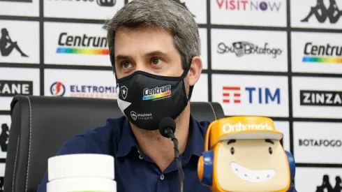 Flickr Oficial Botafogo FR/Vitor Silva – Vem tratando as renovações e contratações na equipe