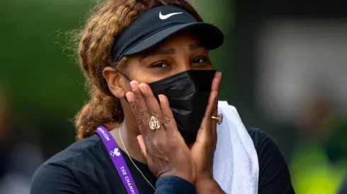 “Estou devastada e chocada em ouvir as notícias sobre minha colega Peng Shuai”, escreveu Serena.