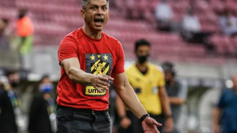 Foto: Paulo Paiva/AGIF - Florentín celebrou a vitória do Sport contra o Bahia