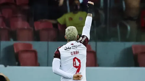 Pedro H. Tesch/AGIF/ Gabigol em campo pelo Flamengo.