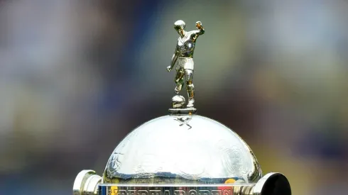 Amilcar Orfali/Getty Images - Taça da Copa Libertadores da América.