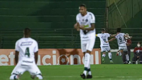 Diogo Reis/AGIF - Goiás está na primeira divisão!