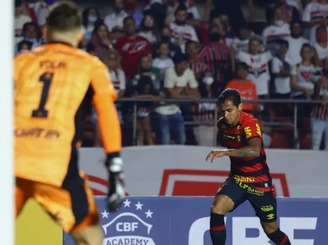 Rogério Ceni fala sobre Tiago Volpi, que é muito questionado no gol do Tricolor
