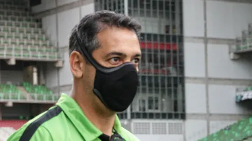 Marquinhos Santos, técnico do América-MG (Foto: Fernando Moreno/AGIF)