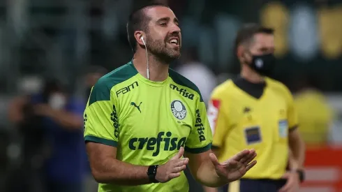 Foto: Cesar Greco - João Martins chamou Deyverson para entrar na prorrogação de final contra Flamengo