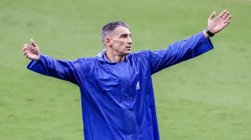 Foto: Rafael Vieira/AGIF | Vojvoda é 'ofuscado' por provável substituto de Diego Aguirre no Inter