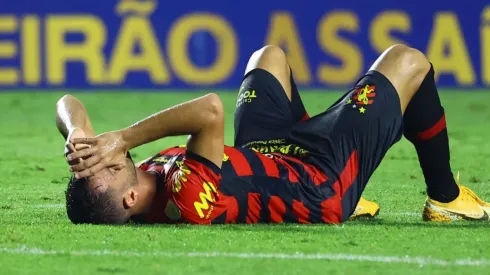 Sport é um dos times rebaixados em 2021 (Foto: Marcello Zambrana/AGIF)