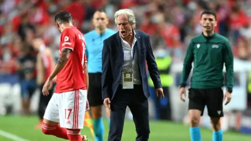 Foto: Stuart Franklin/Getty Images/ Jorge Jesus é vaiado pela torcida do Benfica e imprensa portuguesa não garante permanência do treinador no clube.