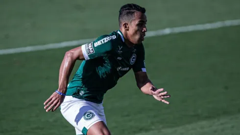 Foto: Heber Gomes/AGIF | Breno deixa o Goiás e pode assinar com outro clube a custo zero