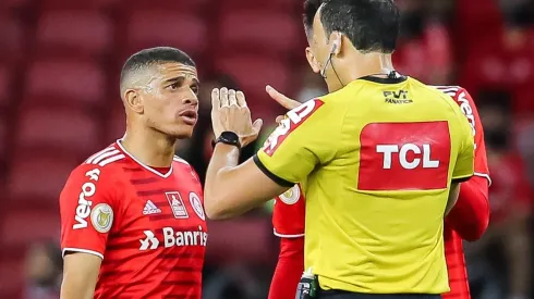 Foto: Pedro H. Tesch/AGIF - Taison: camisa 10 está suspenso