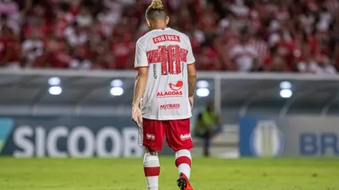 Foto: Celio Junior/AGIF - Diego Torres recebeu proposta para renovar com o CRB