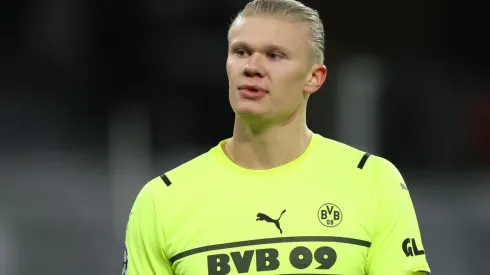 Alex Grimm/Getty Images - Haaland tem 17 gols em 13 partidas na temporada