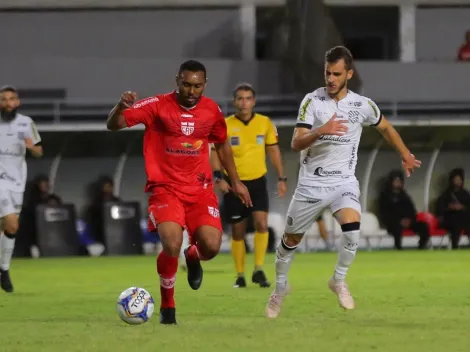 Após acertar renovação, Claudinei vai a público e se empolga: "Muito feliz pela renovação"