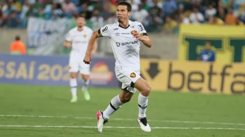 Foto: Gil Gomes/AGIF - Hernanes recebeu proposta para renovar com o Sport em 2022