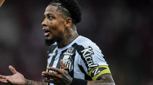 Foto: Thiago Ribeiro/AGIF - Marinho pode retornar ao Internacional após 11 anos