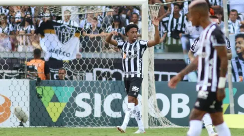 Fernando Moreno/AGIF - Galo inicia nesta tarde a luta pela Tríplice Coroa