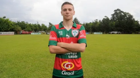 Kriguer foi anunciado como reforço da Portuguesa (Foto: Dorival Rosa/Portuguesa)