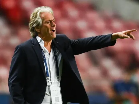 Suspenso, Jorge Jesus vê o Benfica garantir a classificação, mas recebe vaias da torcida; vida do treinador não está fácil