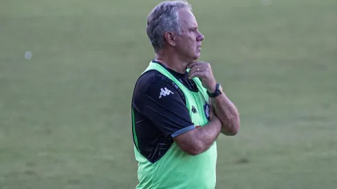 Foto: (Celio Junior/AGIF) - Remo deve contratar um 'velho conhecido' de Paulo Bonamigo