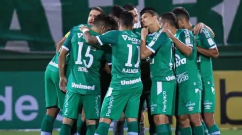 Marcio Cunha/AGIF - Chapecoense é o melhor clube entre os catarinenses