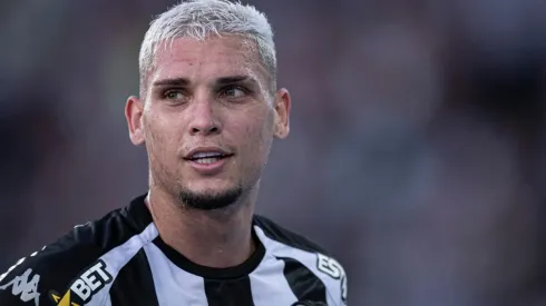 Foto: Jorge Rodrigues/AGIF - Rafael Navarro se despede do Botafogo rumo ao Palmeiras