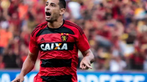 Foto: Clélio Tomaz/AGIF – Diego Souza recebe proposta oficial do Sport