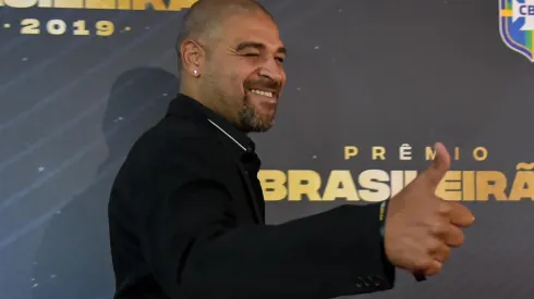 Foto: Thiago Ribeiro/AGIF – Contratação de Adriano foi analisada pelo Inter.